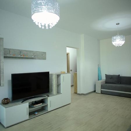 Năvodari Isabelle Apartament Alezzi Beach Resort Mamaia Nord מראה חיצוני תמונה
