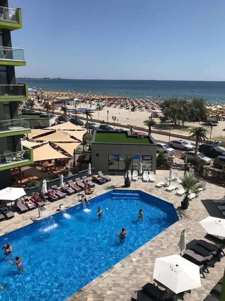 Năvodari Isabelle Apartament Alezzi Beach Resort Mamaia Nord מראה חיצוני תמונה