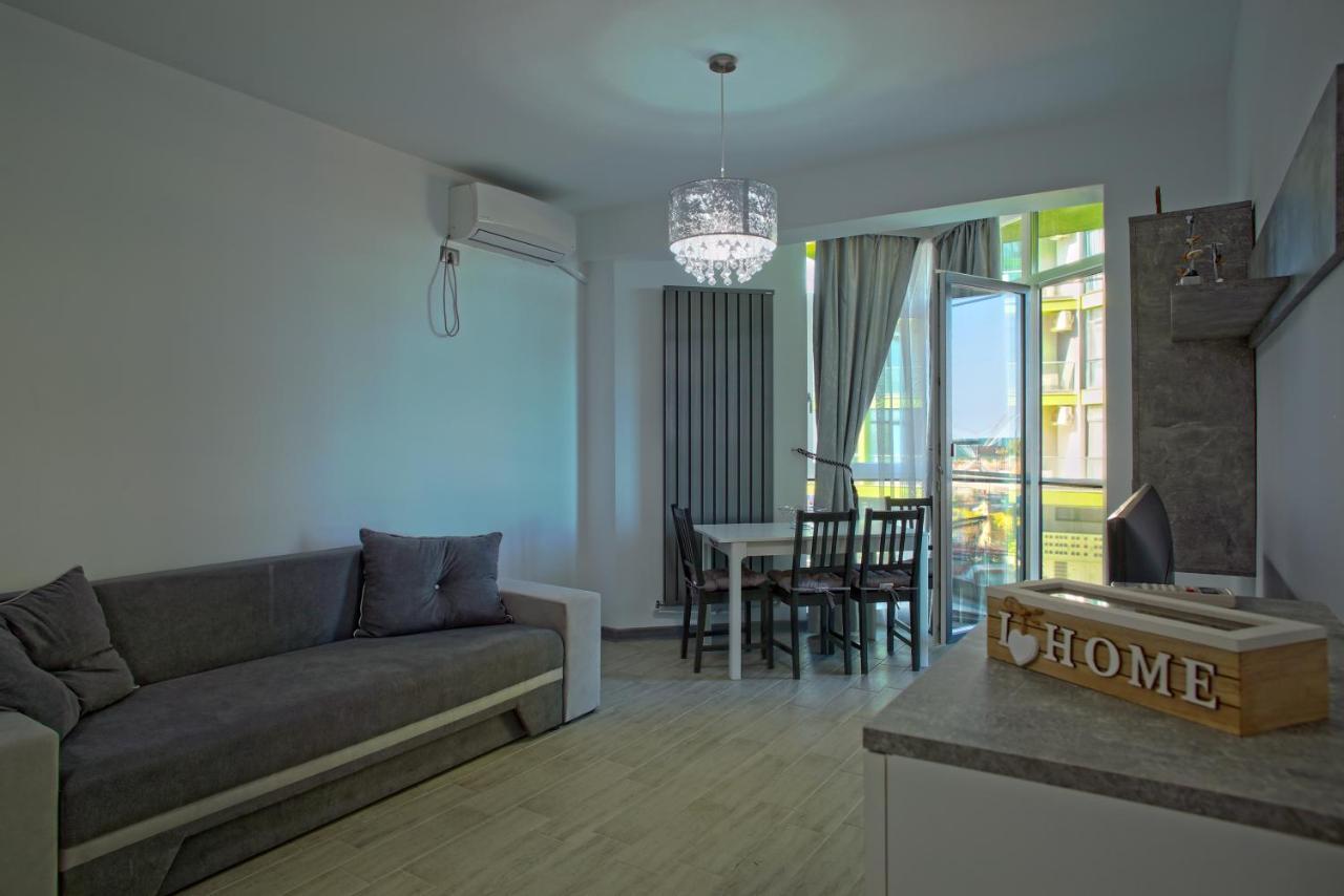 Năvodari Isabelle Apartament Alezzi Beach Resort Mamaia Nord מראה חיצוני תמונה
