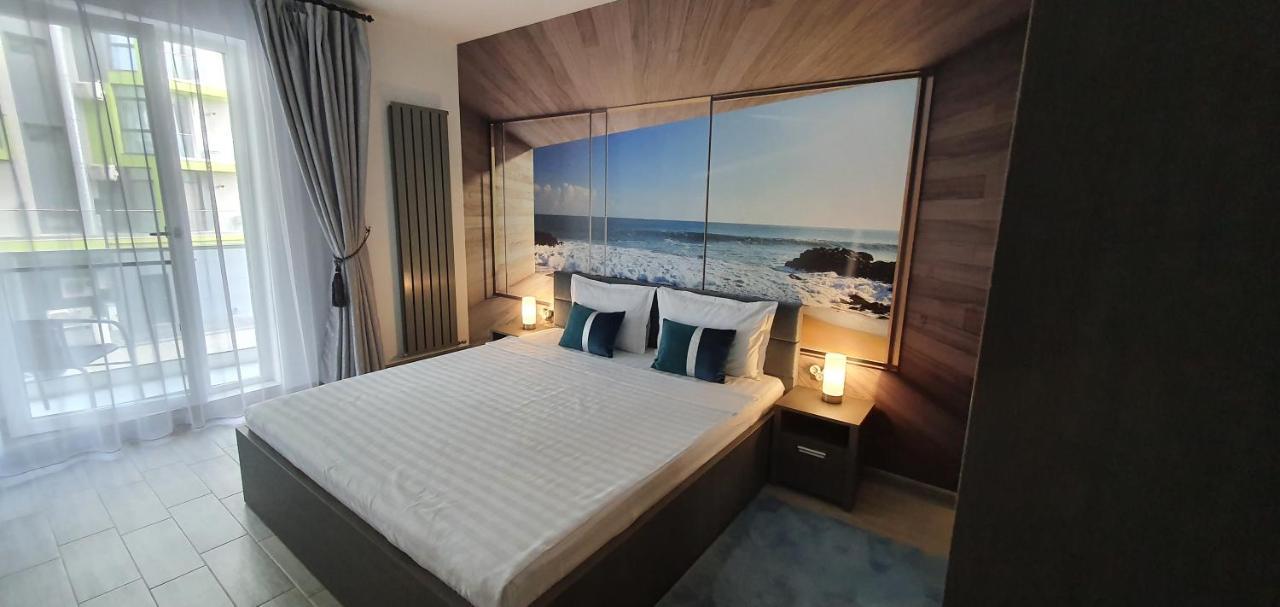Năvodari Isabelle Apartament Alezzi Beach Resort Mamaia Nord מראה חיצוני תמונה